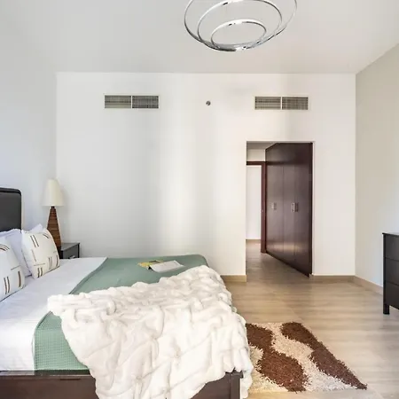 The Smart Concierge - Amwaj 4-3